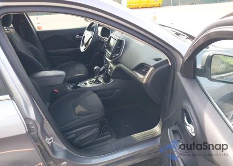 2015 Jeep Cherokee Latitude z USA, uszkodzony, nr VIN 1C4PJMCB4FW570511